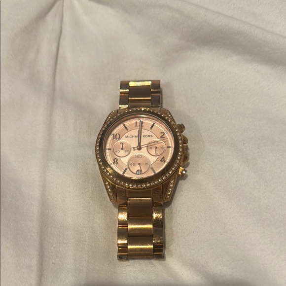 Michael Kors Gold Watch - Picture 1 of 5